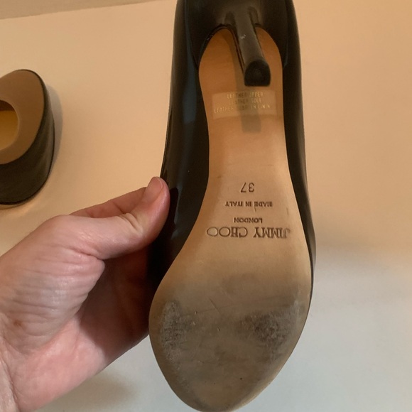 Jimmy Choo Warm Beige Leather and Black Patent Pumps Heels - Picture 7 of 9